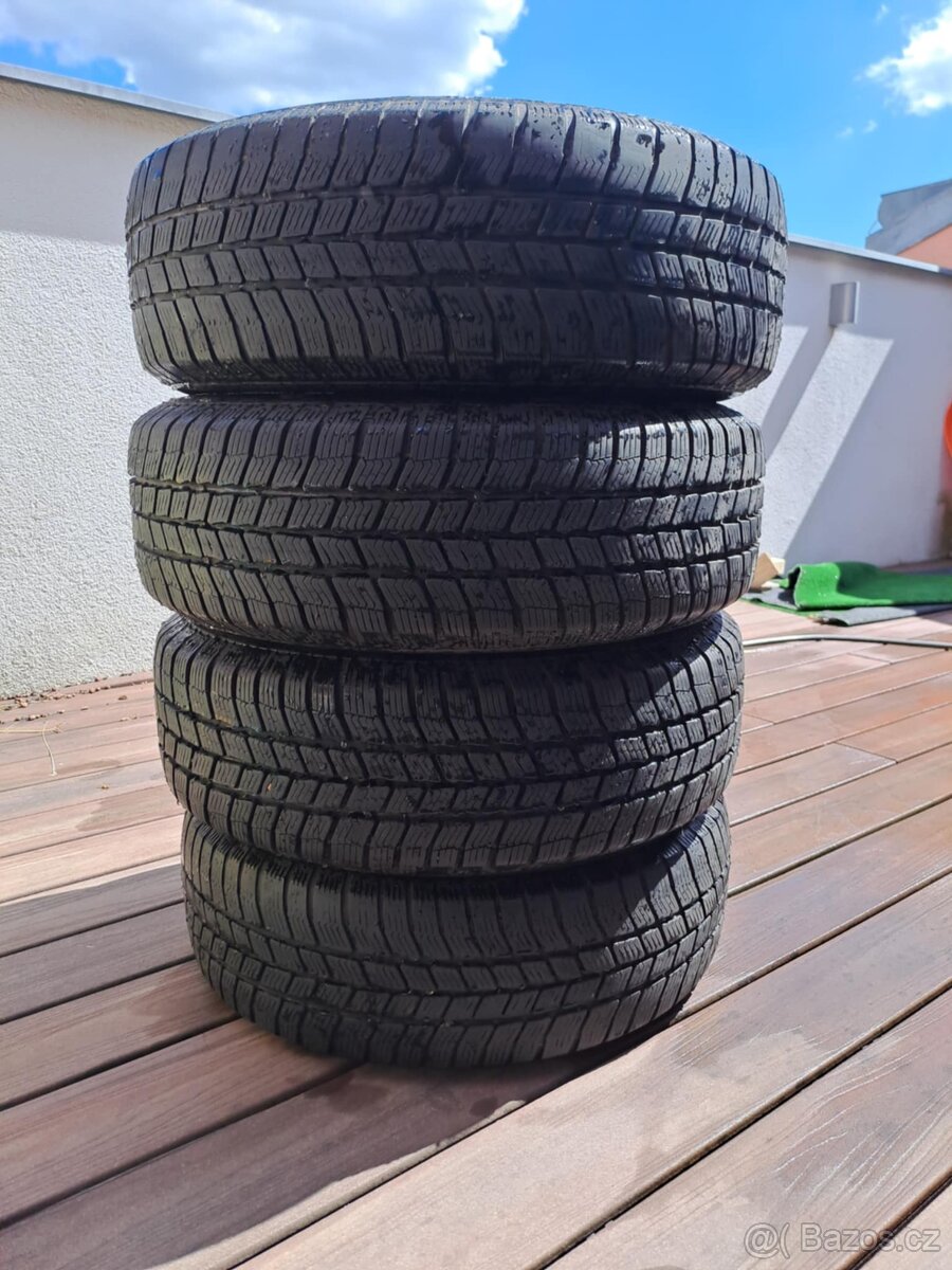 Zimní kola 195/65 R15 Barum Polaris 3 + plechové disky