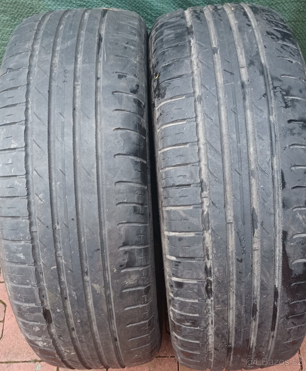 Letní pneumatiky 205/60 R16 96V, dvě Letní pneumatiky Nokian