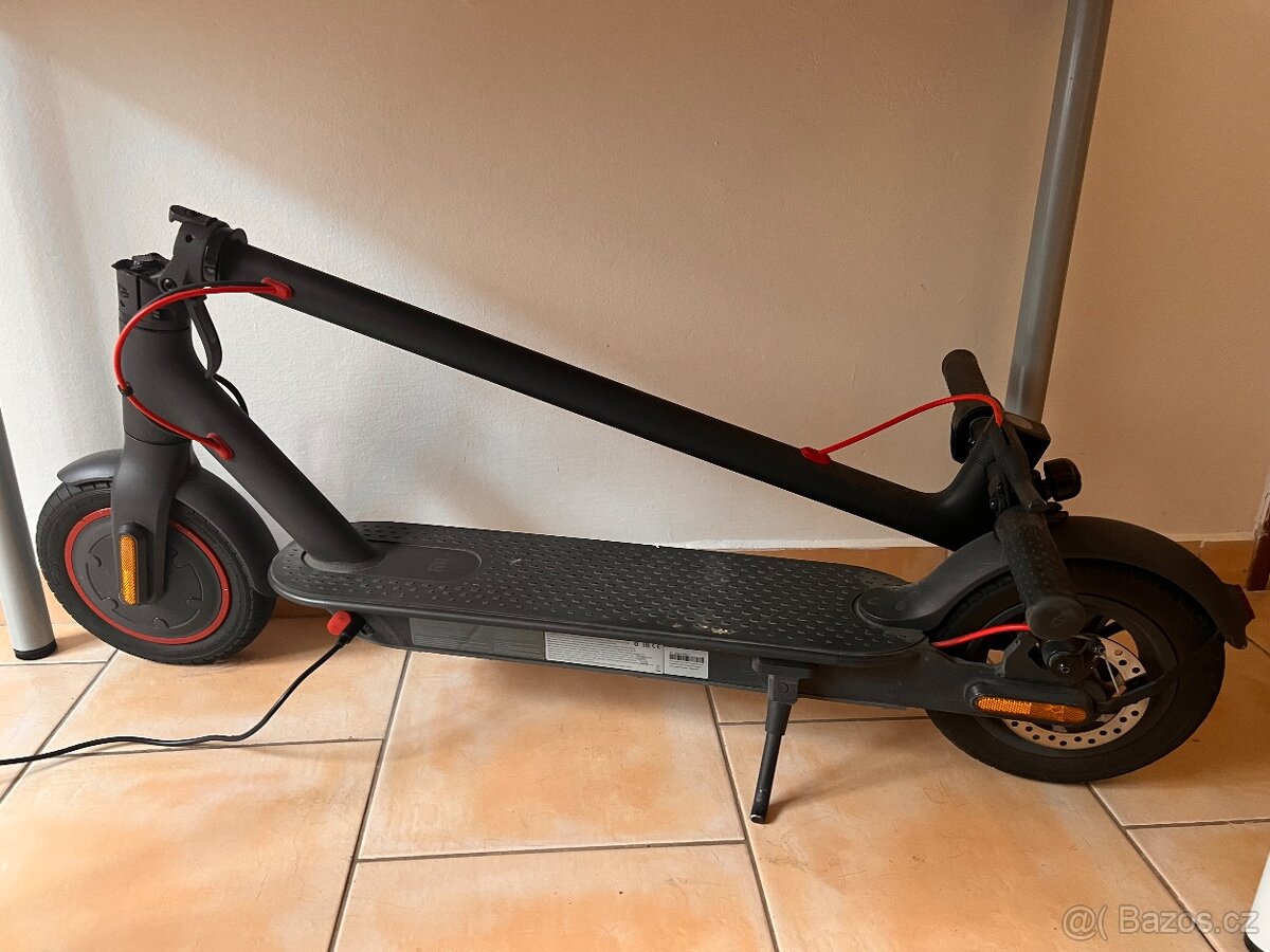 Xiaomi Pro elektrokoloběžka