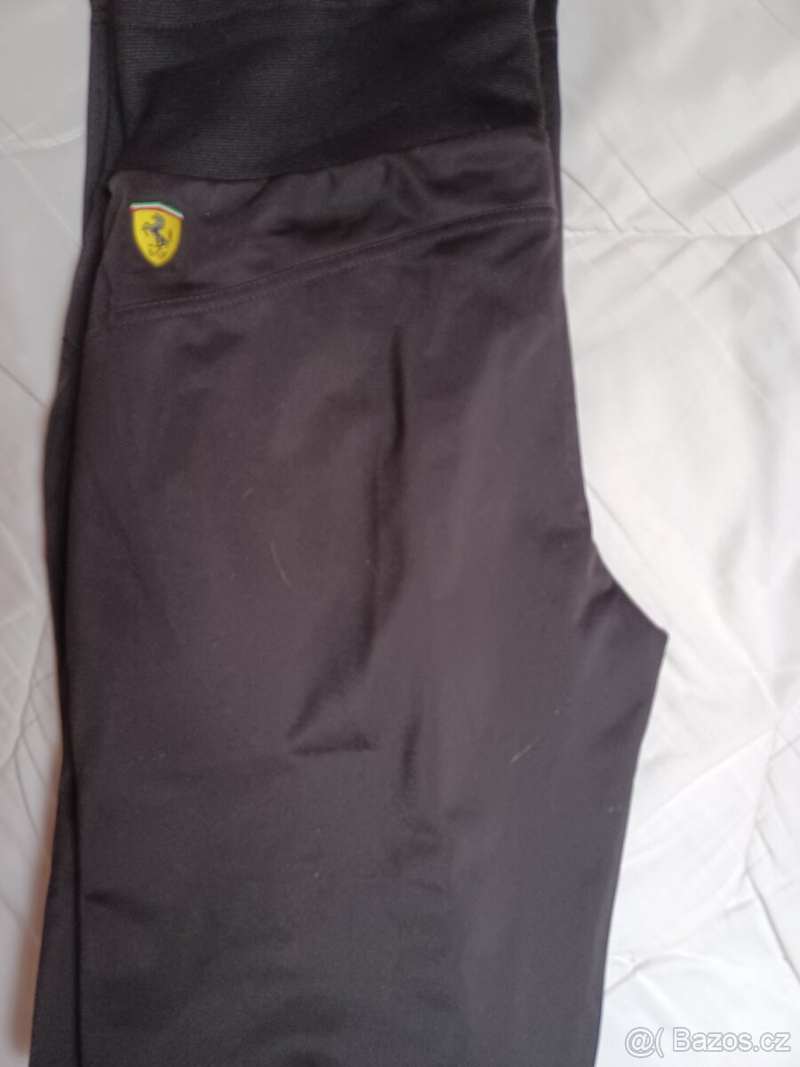 Prodám dámské kalhoty ferrari černé barvy