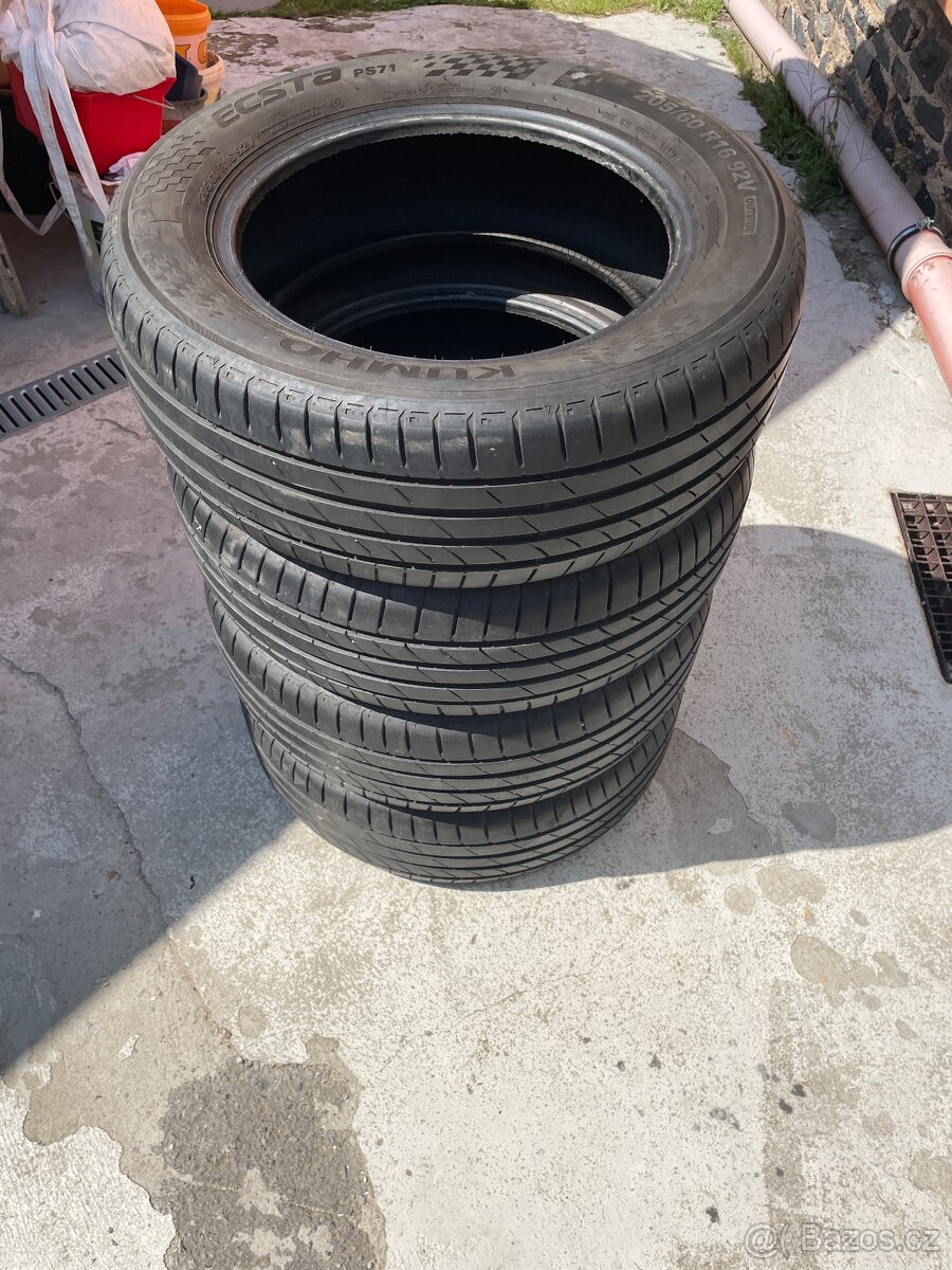 Sada pneu Kumho Ecsta PS71 – 205/60 R16 92V