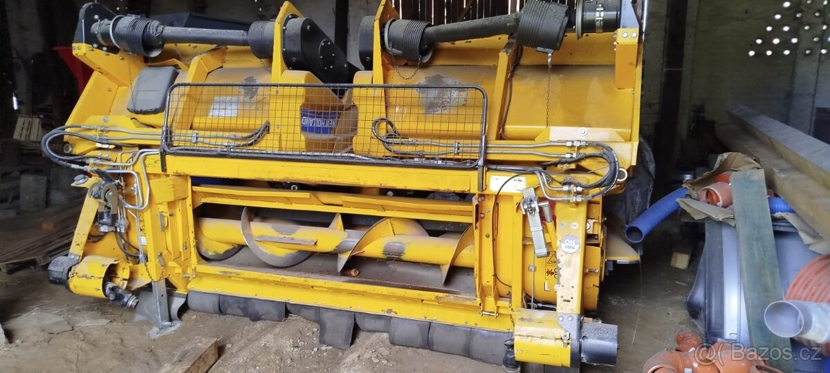 Kukuricny adapter New Holland 8. 2021rok vyrobu