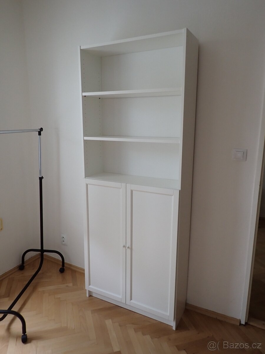 IKEA BILLY / OXBERG knihovna s dveřmi