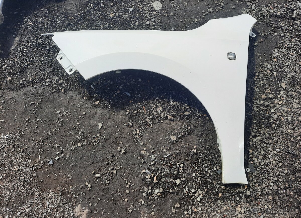 nd z škoda rapid 1.6tdi bílá modrá zelená