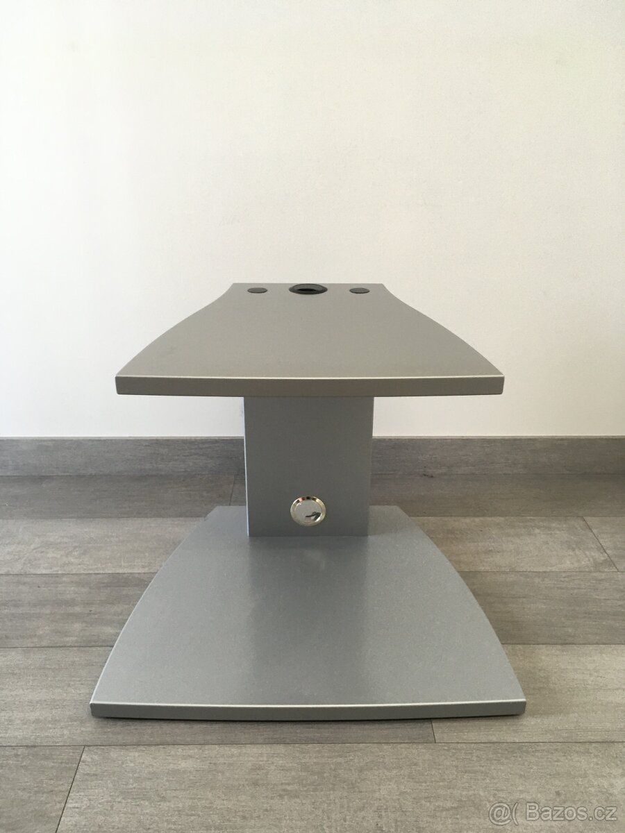 TV/HI-FI stolek lakovaný