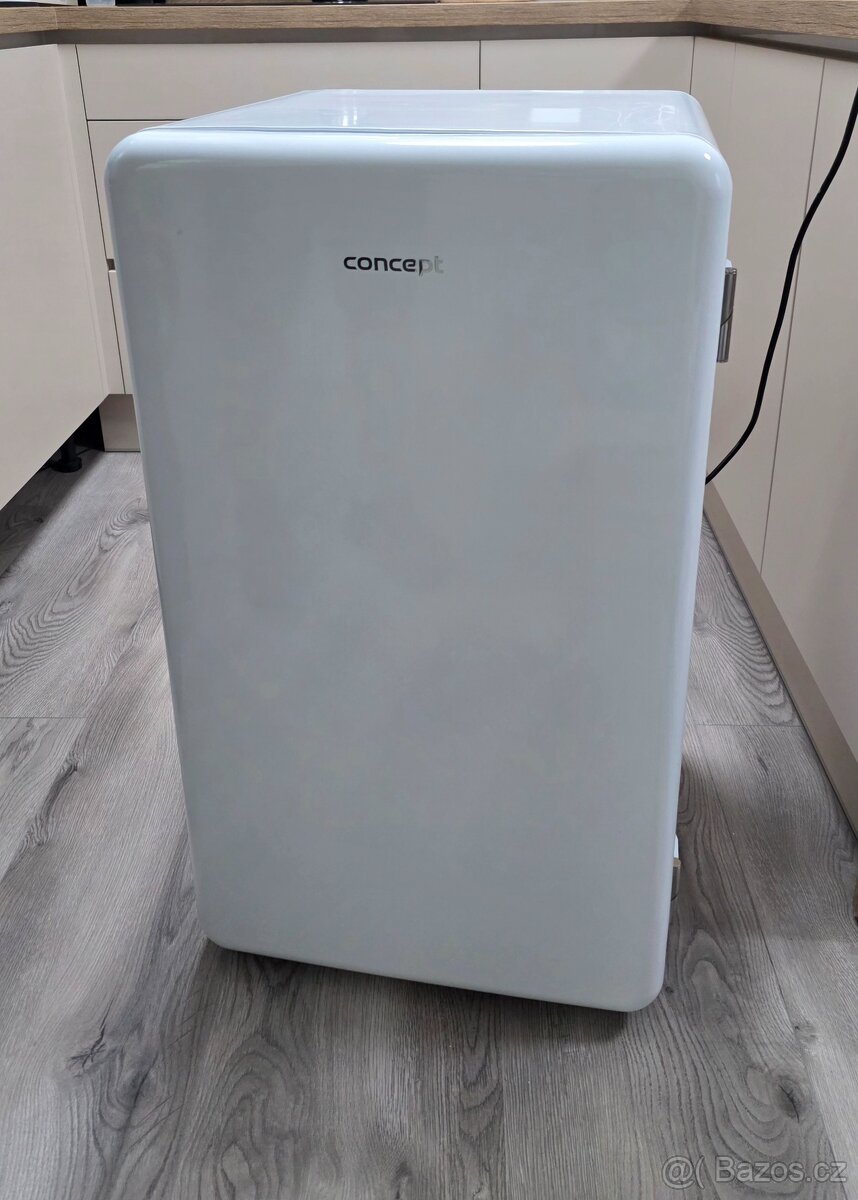 Prodám lednici concept