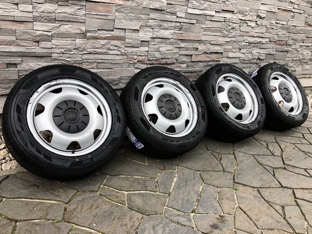 VW Transporter Multivan T5-Zimní sada 235/55/R17 103H