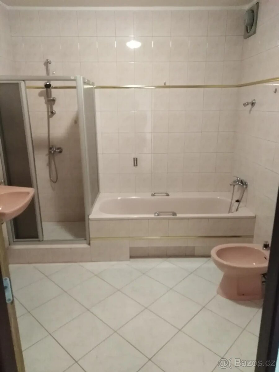 Pronájem bytu 2+1 80 m²