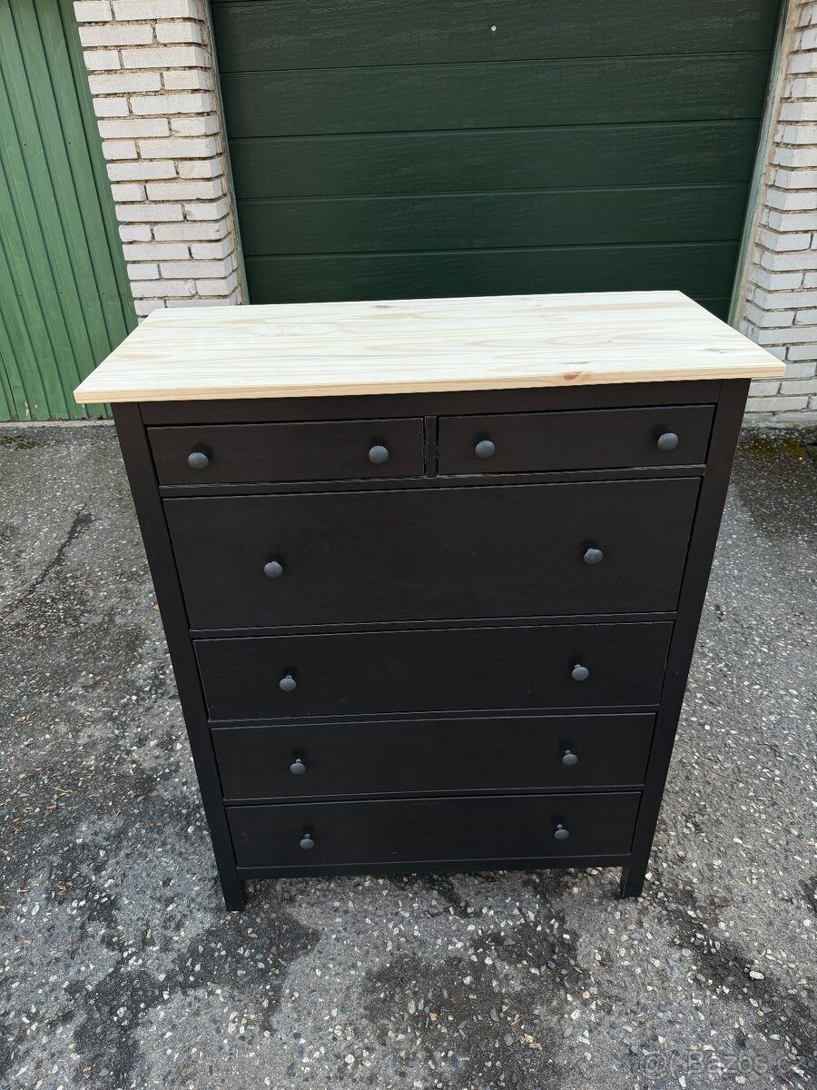 Komoda IKEA Hemnes se 6 zásuvkami