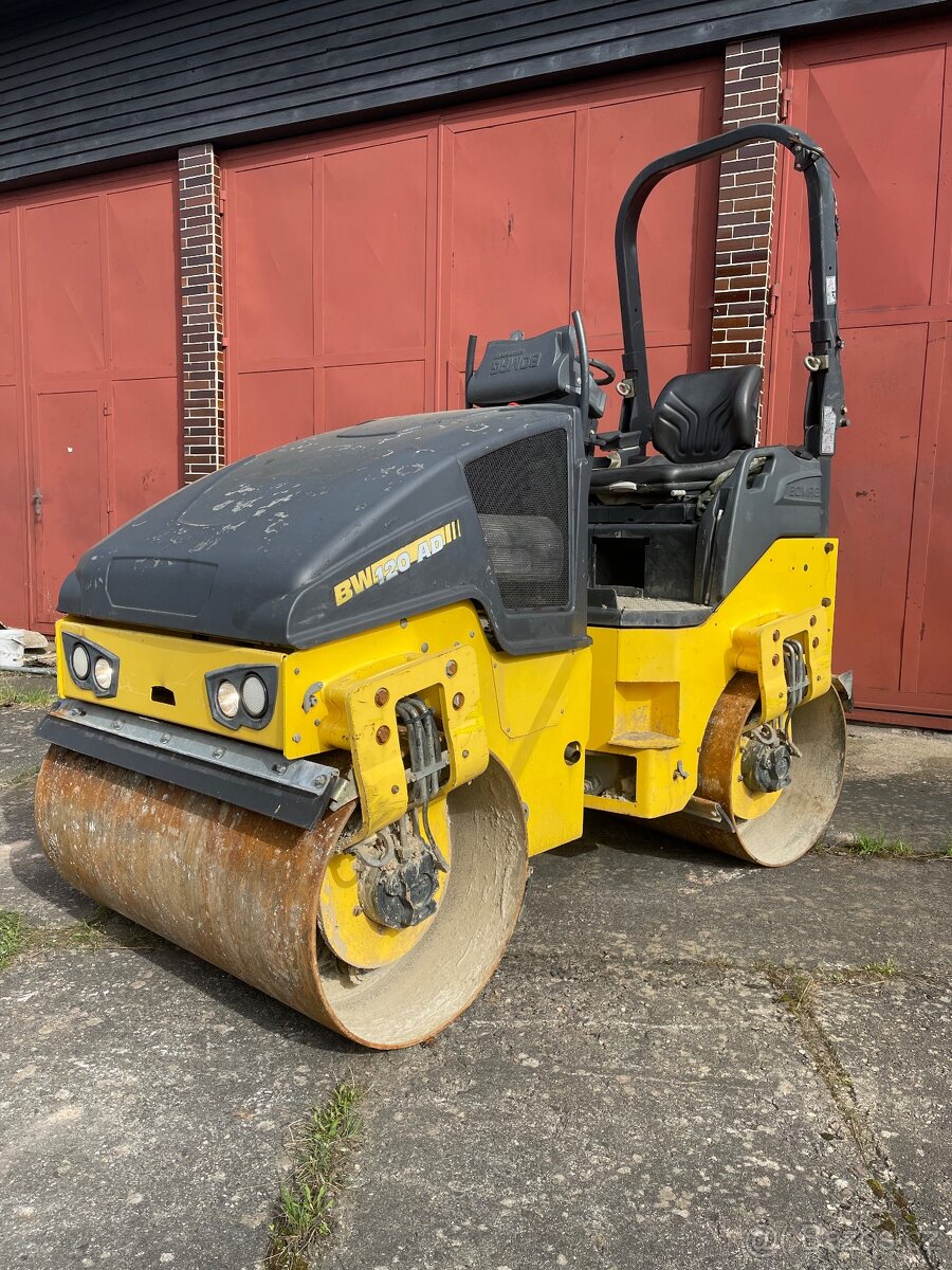 Vibrační válec Bomag bw 120 ad-5 3T