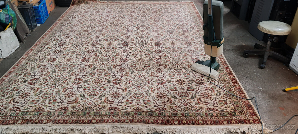 Perský vlněný koberec Astan 350cm x 250cm