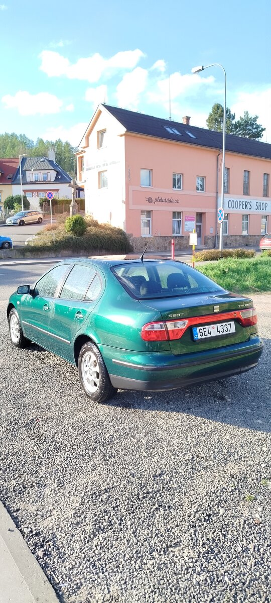 Seat Toledo 1.6 77kw benzín