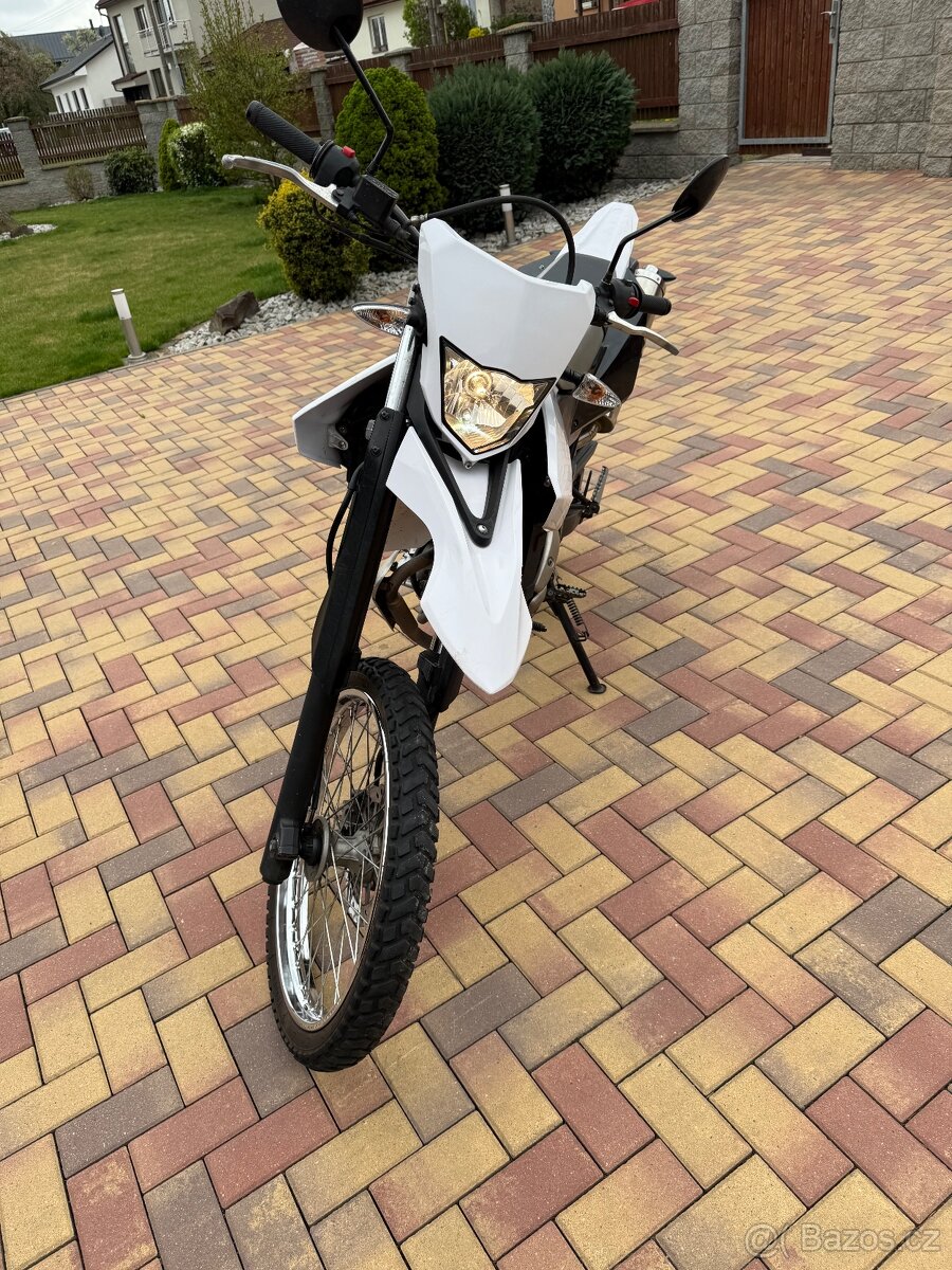 Yamaha WR 125 R