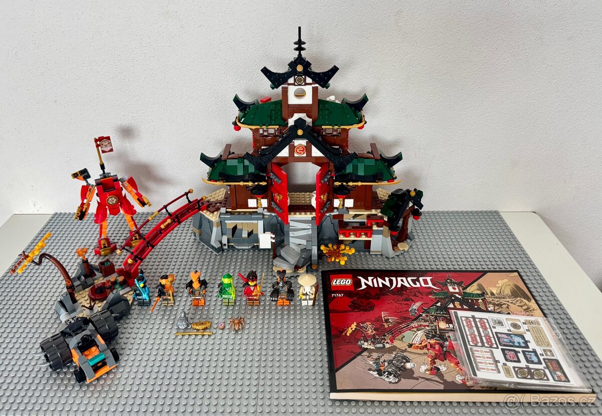 LEGO Ninjago 71767 - Chrám bojových umění nindžů