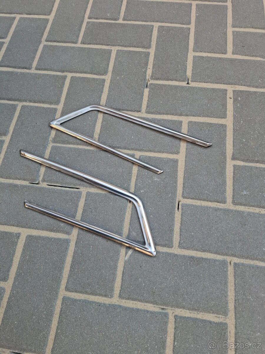 Saab 99, rámečky bočních ofuků