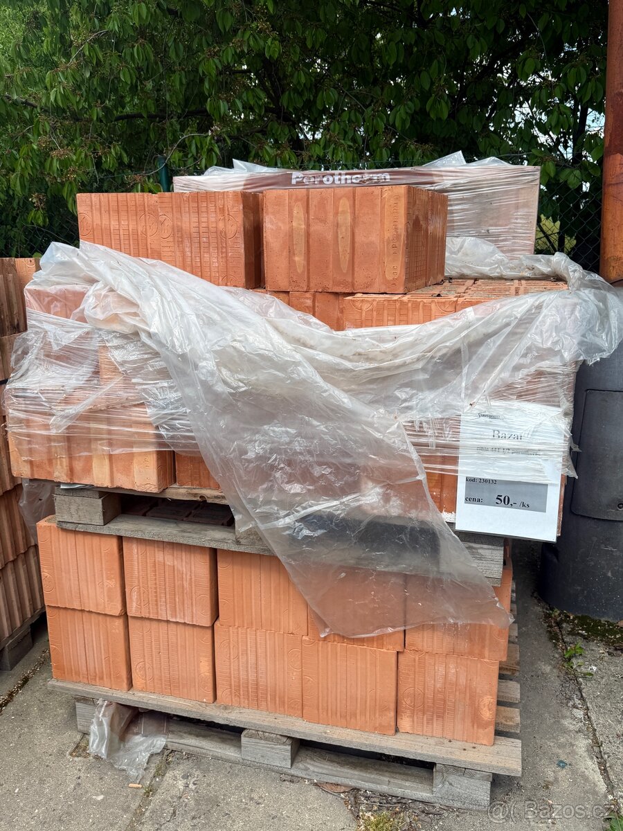 Cihla 44T 1/2 porotherm