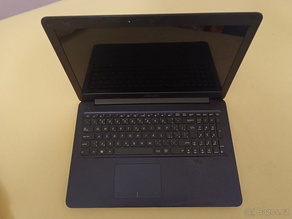 Asus 4gb RAM/320gb HDD
