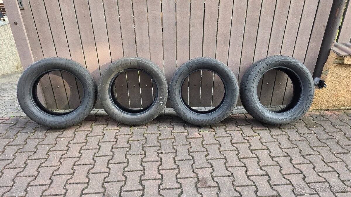 Sada letních pneu 235/55 R18