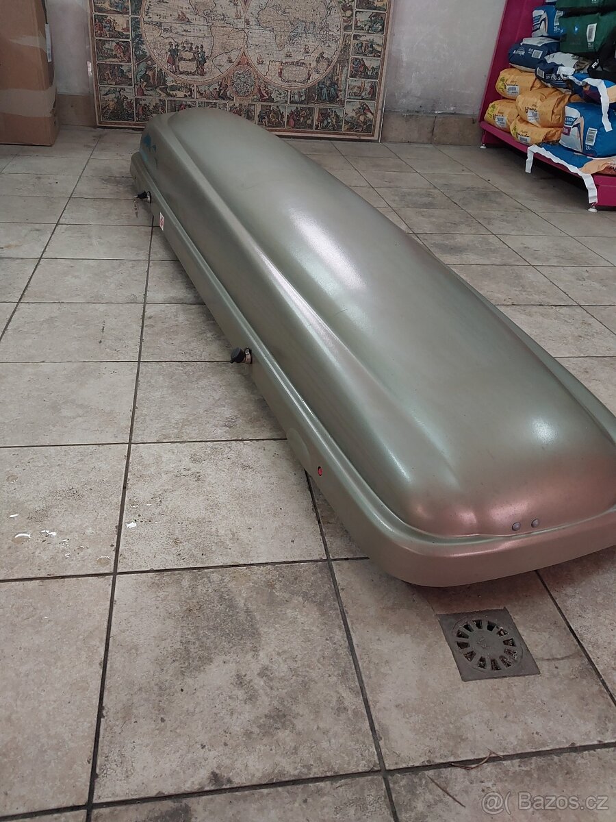 Střešní box - rakev