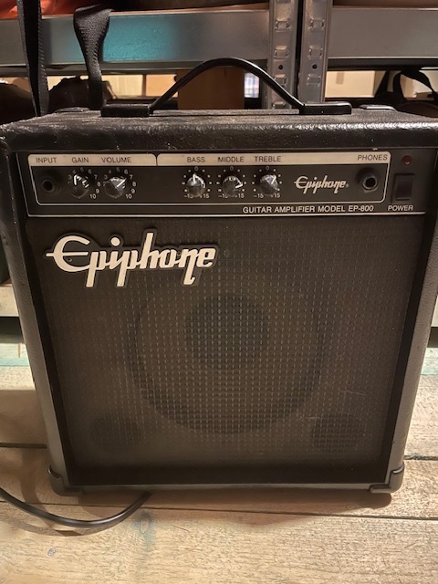 Zesilovač Epiphone EP-800+kabel