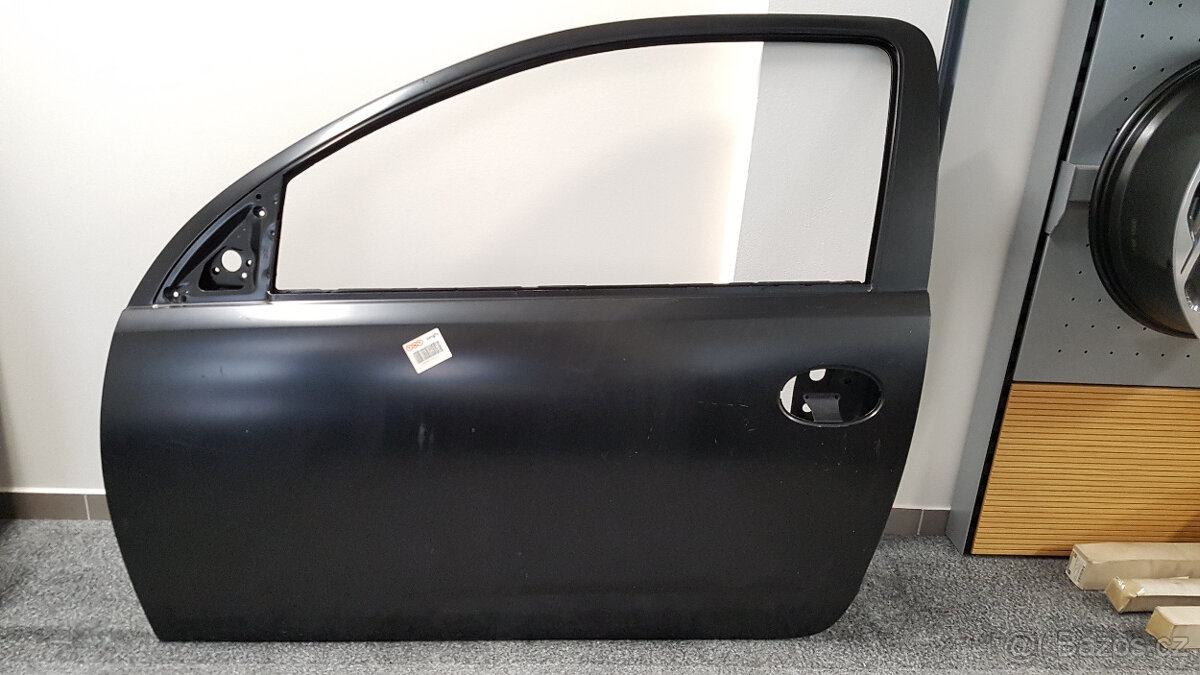 Dveře levé, originál Opel Corsa C 3 dv., nové