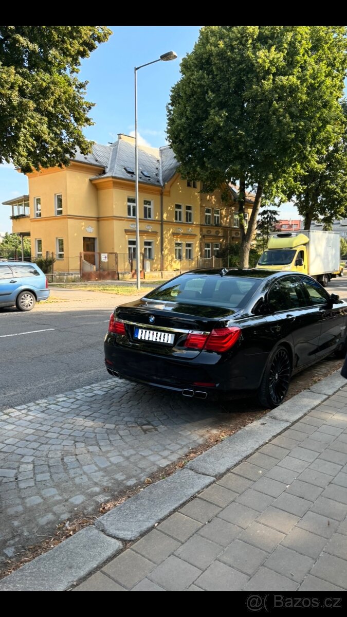 BMW 7 F01 F02