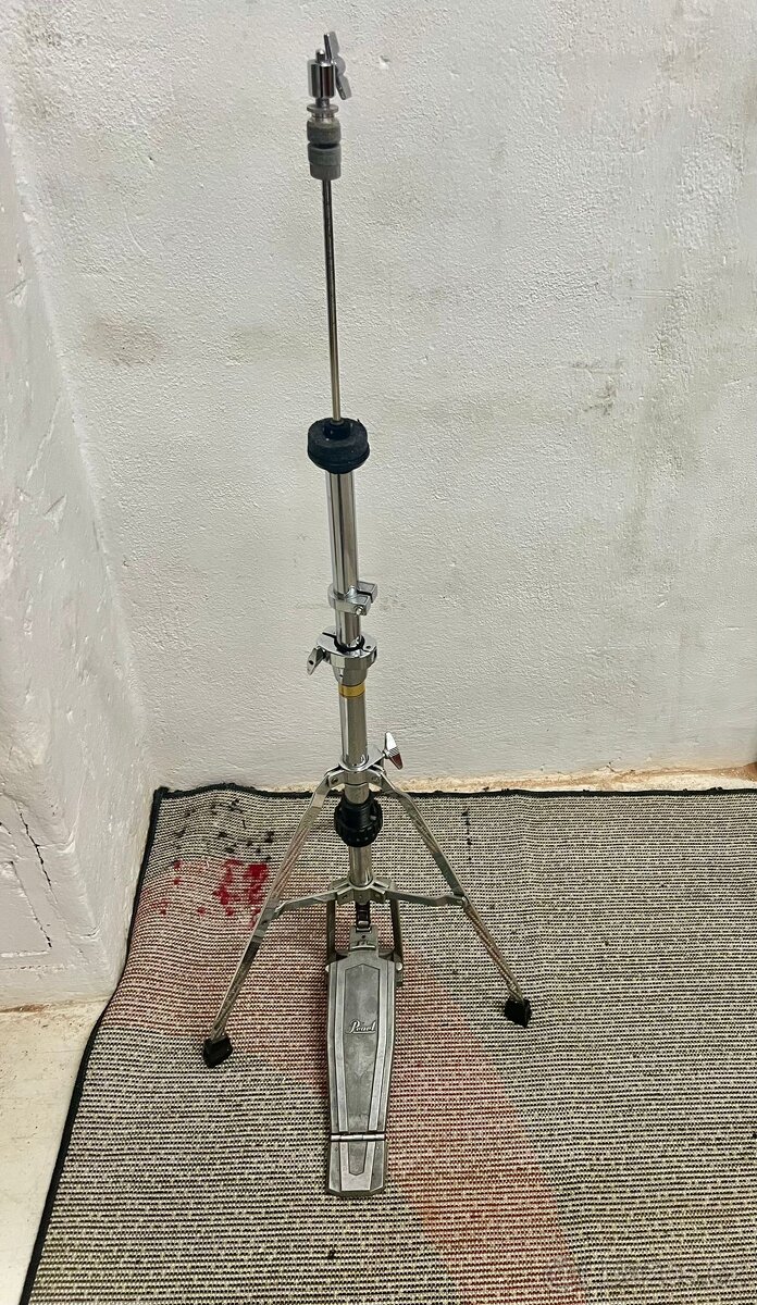 Pearl hi hat.