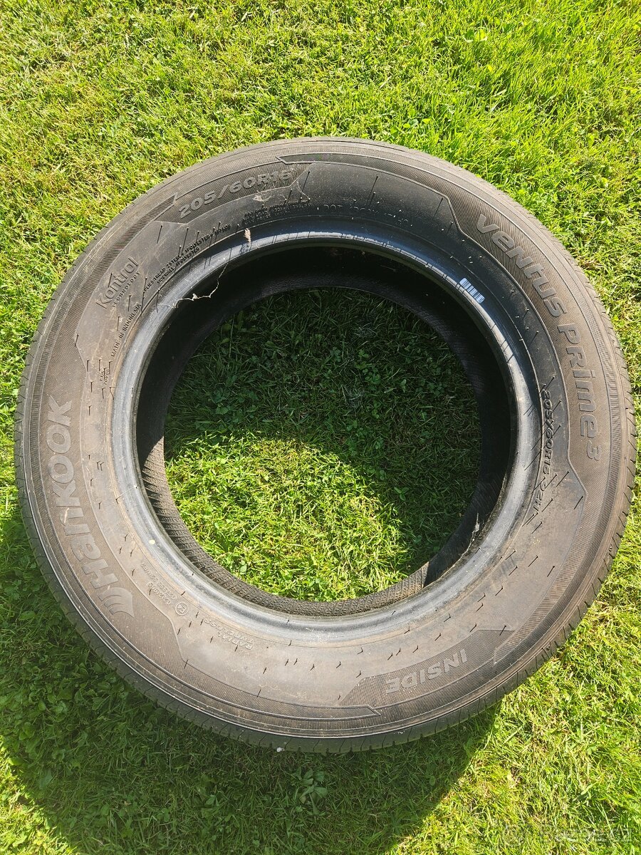 Pneu hankook 205/60 r16