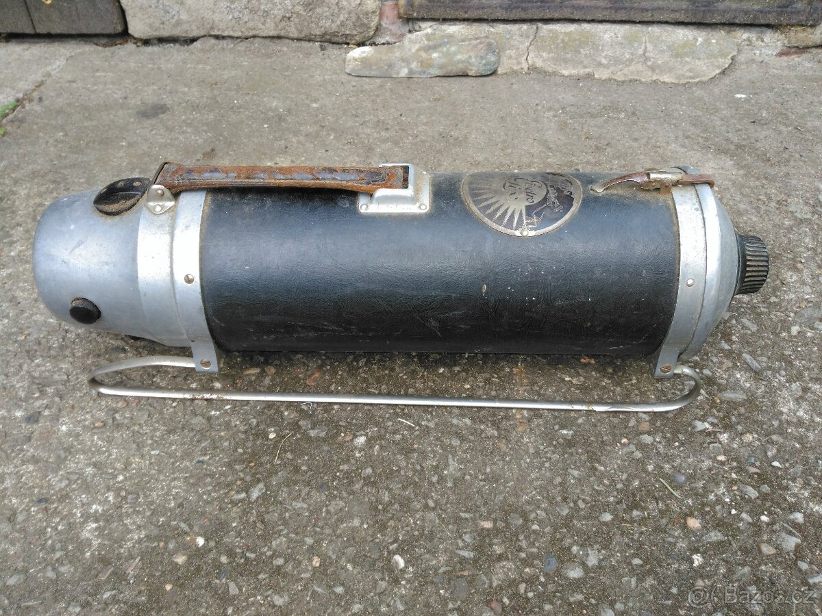 Starožitný vysavač Electrolux