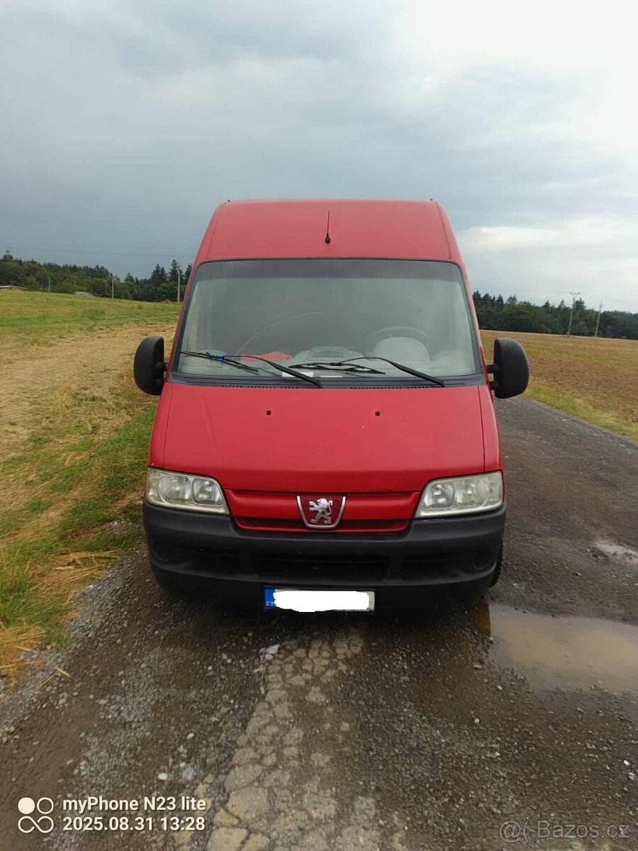 Peugeot Boxer ,2.2 HDI 74kw,platná STK,tažné