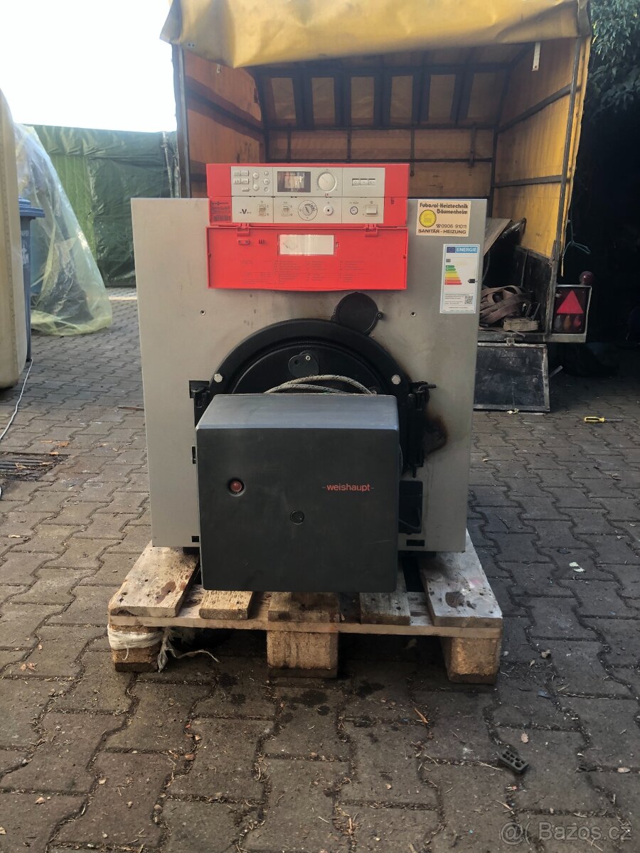 Prodám  kotel na olej  33 KW