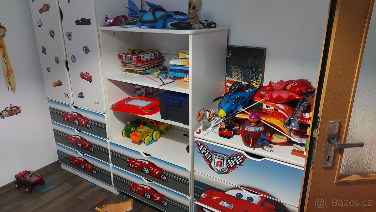 Dětský nábytek Auta