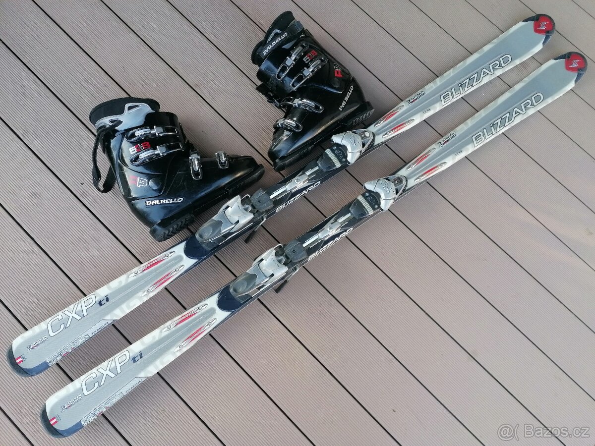 Prodám lyžařský set.Lyže velikost 159cm.Boty EU44.