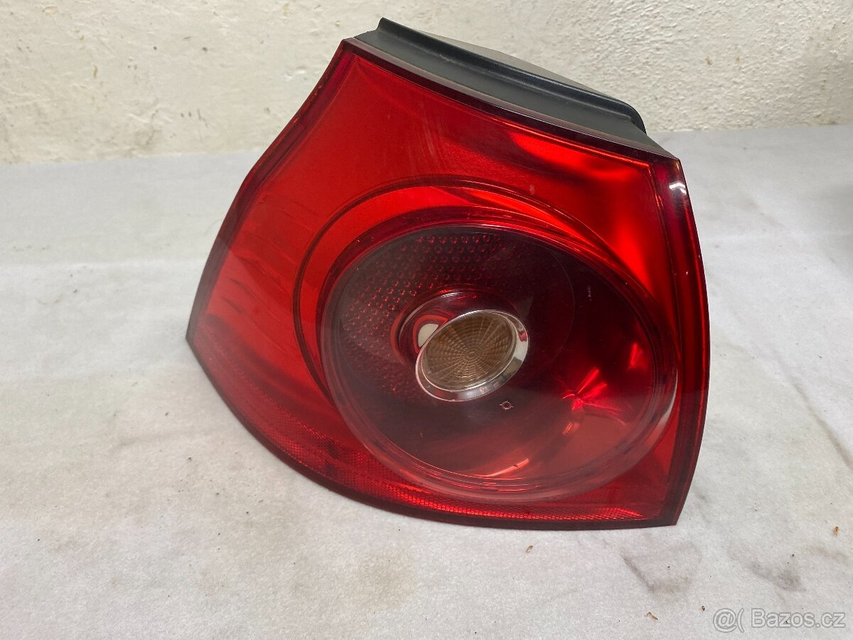 VW GOLF 5 2003-2008 - LEVÉ ZADNÍ SVĚTLO