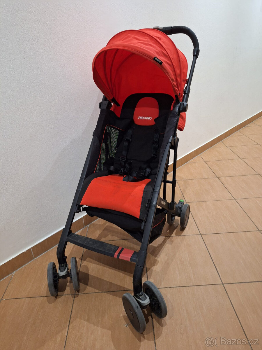 kočárek RECARO