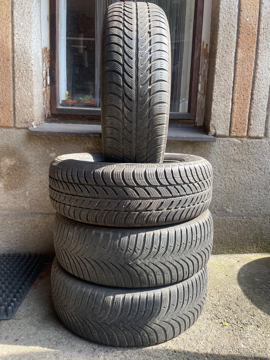 Sada zimní pneu 195/65 r15