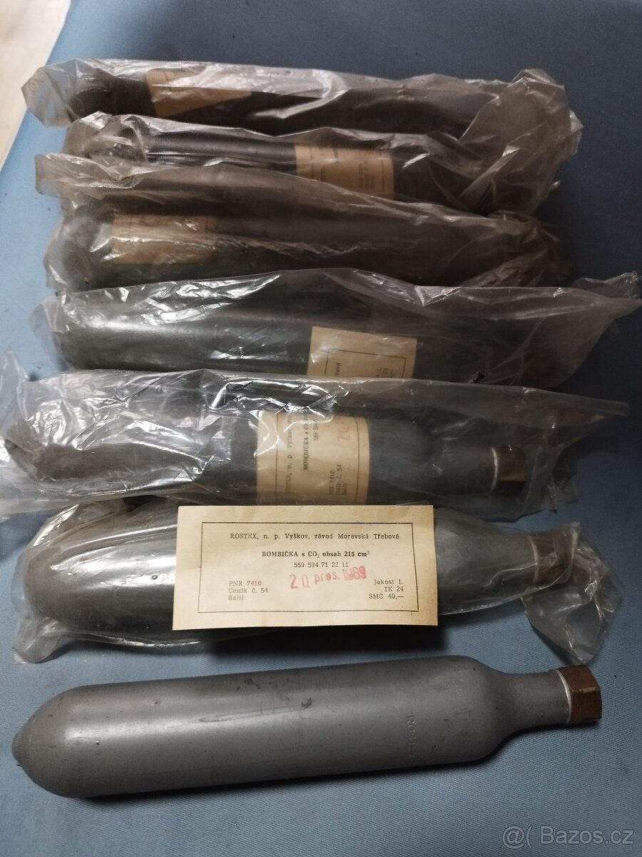 Rostex 215cm³CO2 bombičky - PLNÉ, STAROŽITNOST