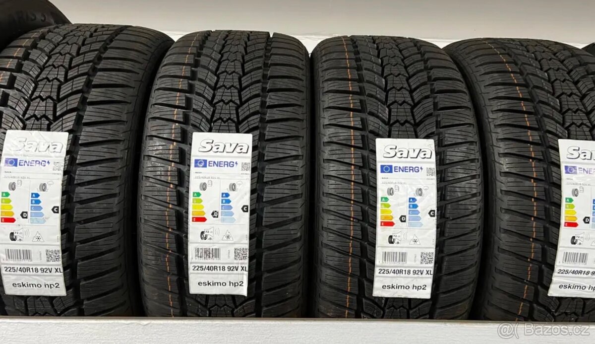 Zimní sada - Sava - 225 40 18 - extra-load