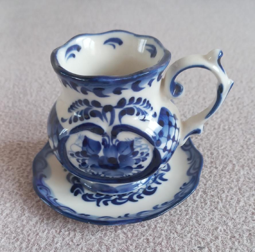 Keramický modrý šálek