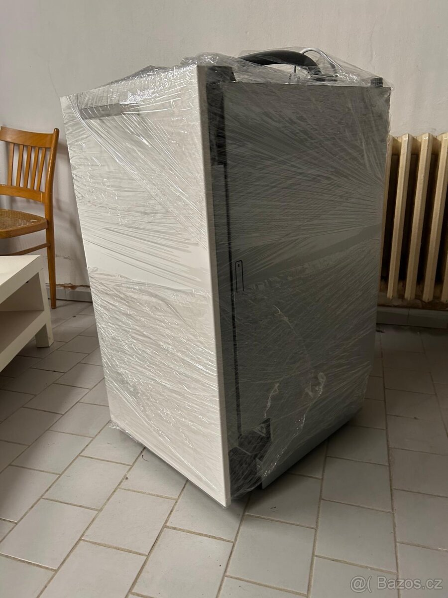 NOVÁ myčka nádobí zn. IKEA