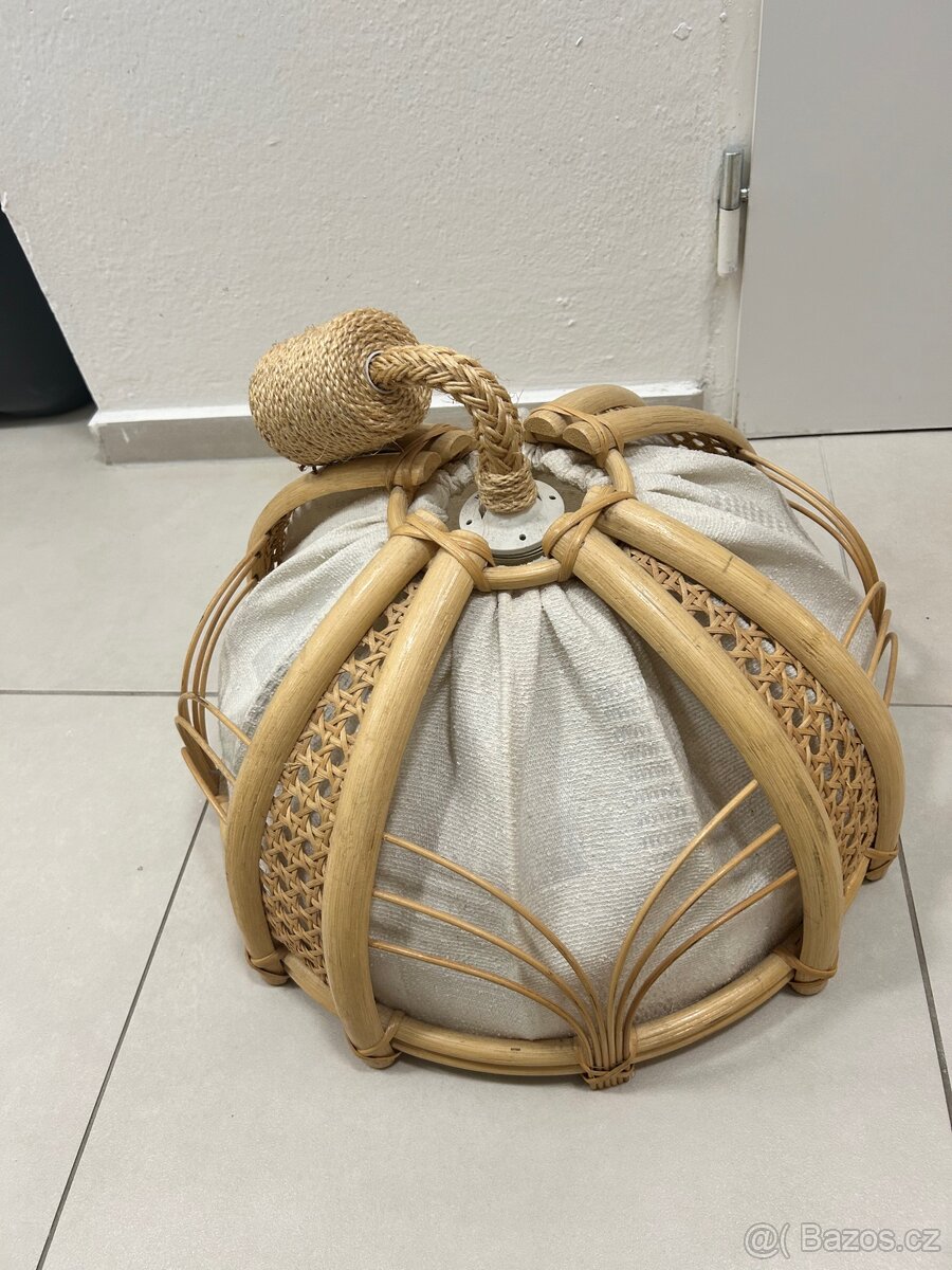 Lustr - cena dohodou