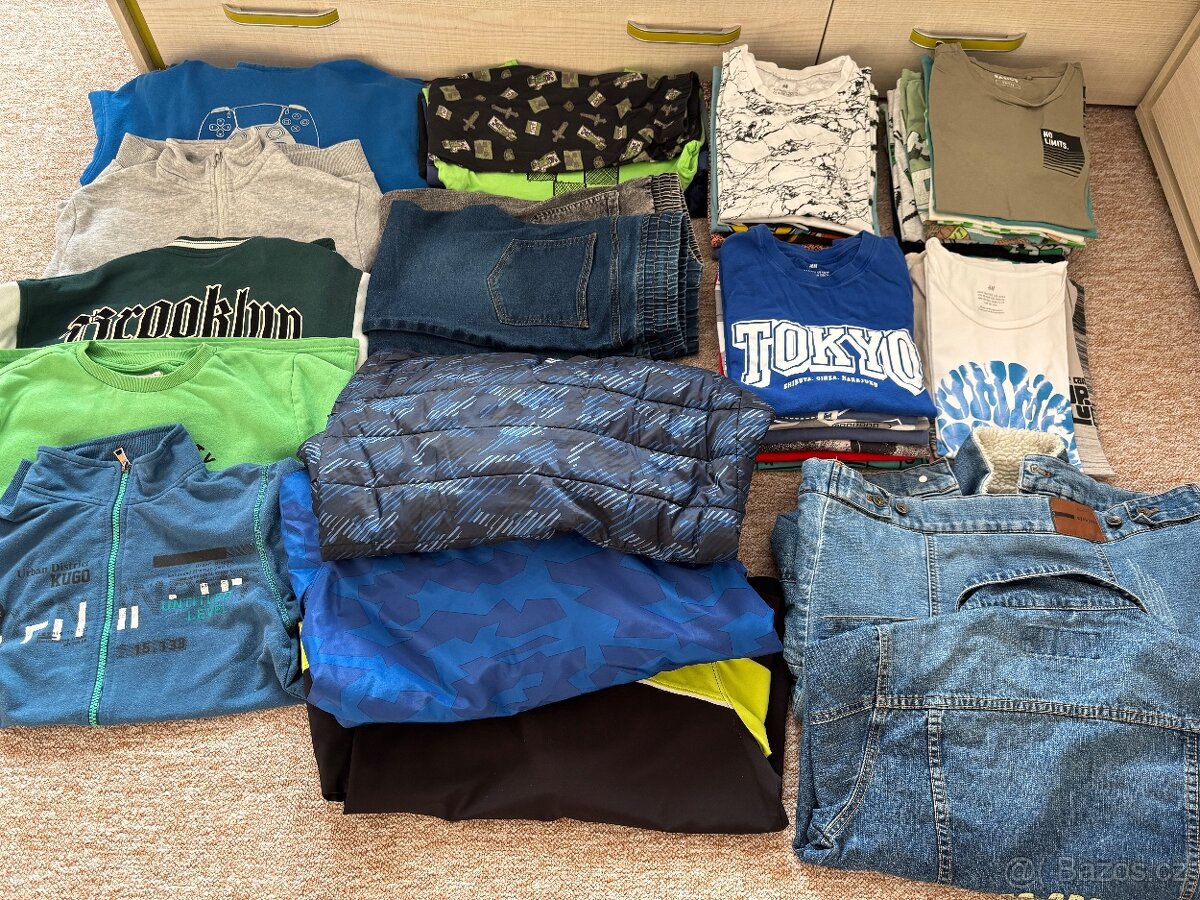 Balík oblečení pro kluka 146