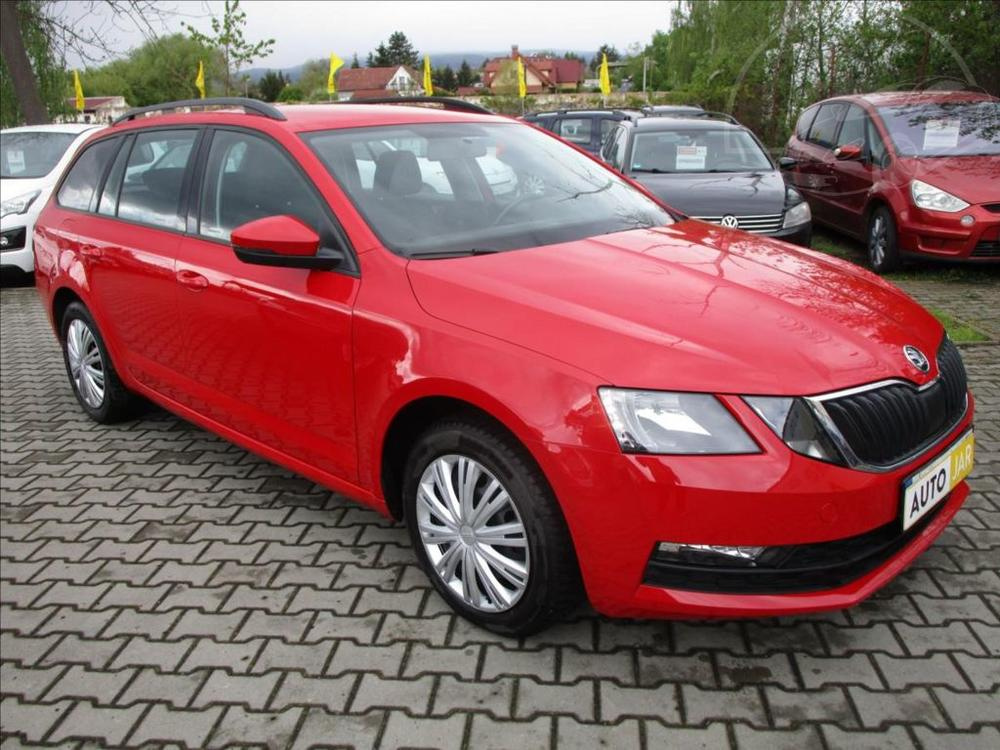 Škoda Octavia 1,6 TDI AMBITION,1.MAJITEL ČR-DPH