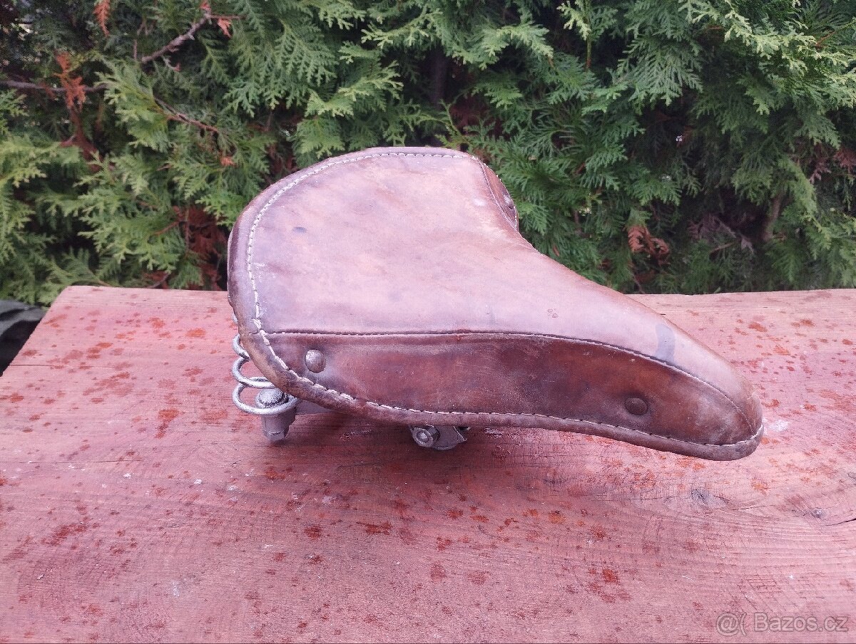 Sedlo kolo moped