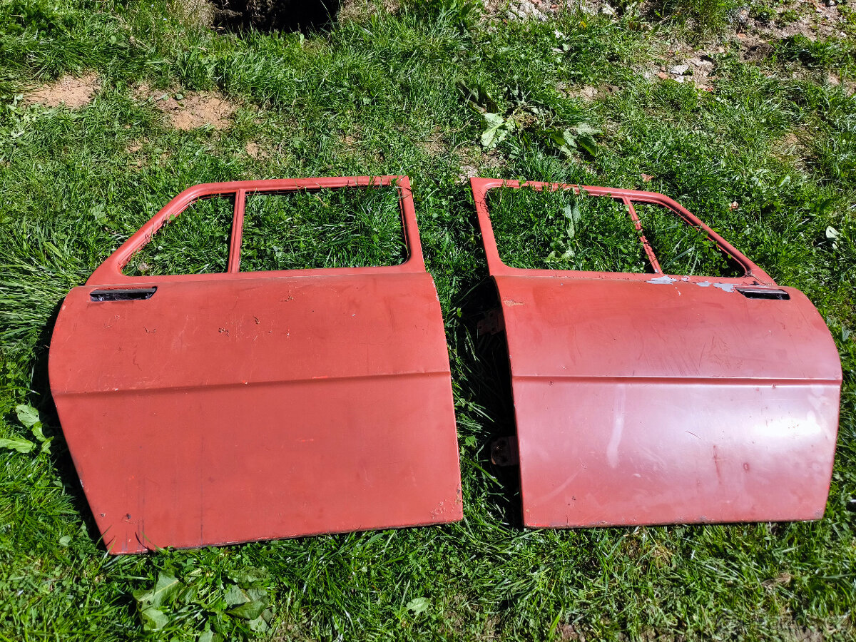 Škoda 100 blatníky a dveře