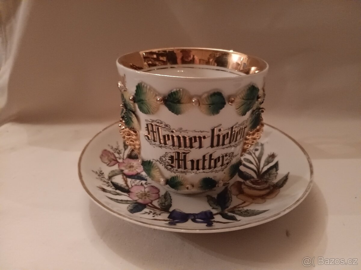 Porcelánový šálek- Rakousko Uhersko, vojáci