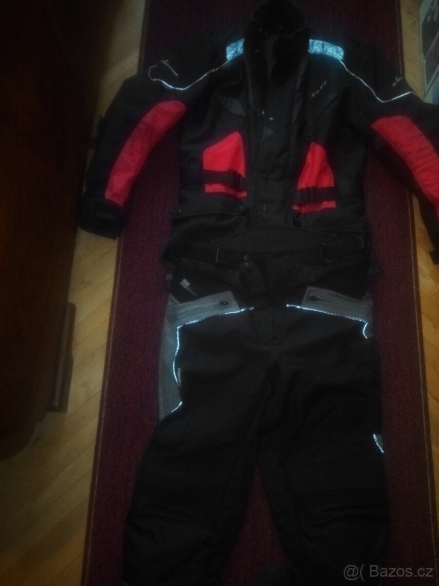Oblečení na motorku
