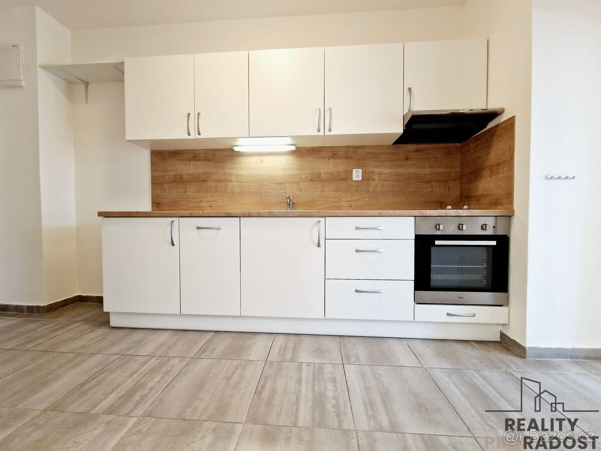 Pronájem bytu 1+1 42,28m2 v centru, Brno střed na ulici Vlhk