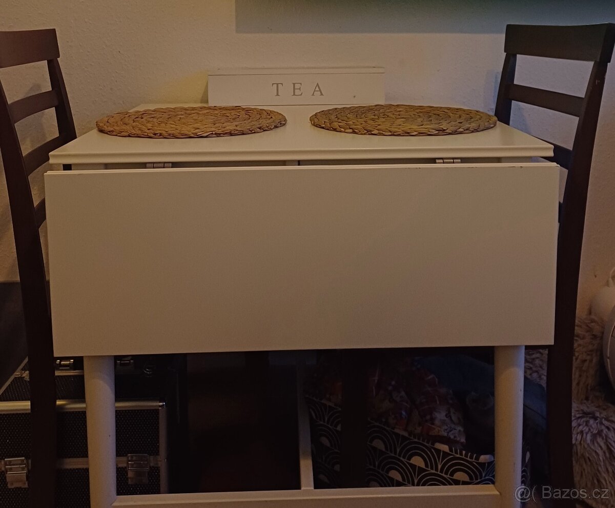 Ikea stůl rozkladaci se židlemi