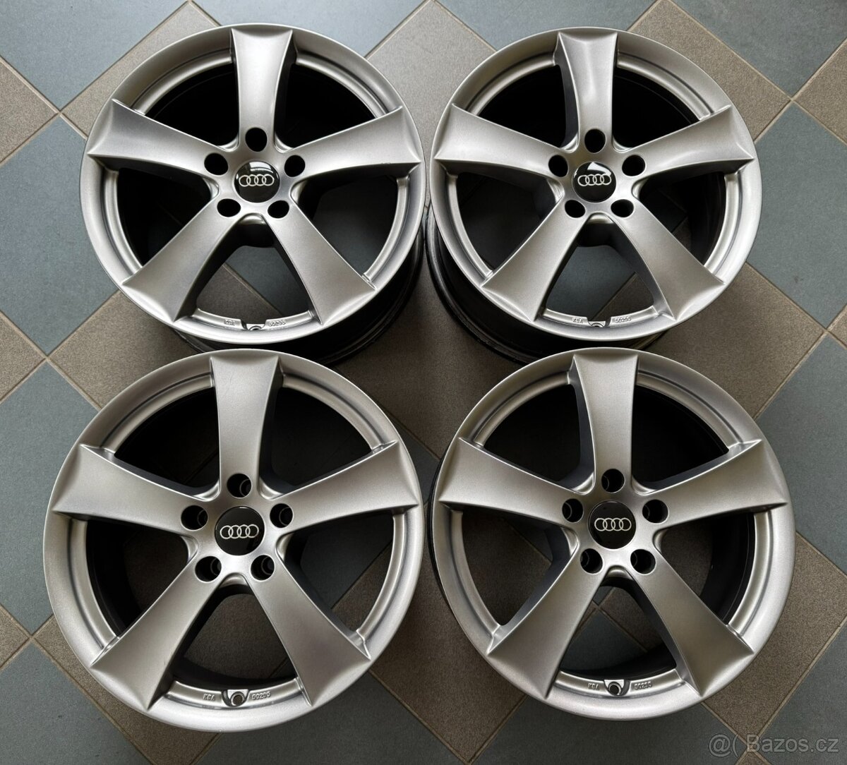 alu kola 17", rozteč šroubů 5x112 Audi, VW, Škoda